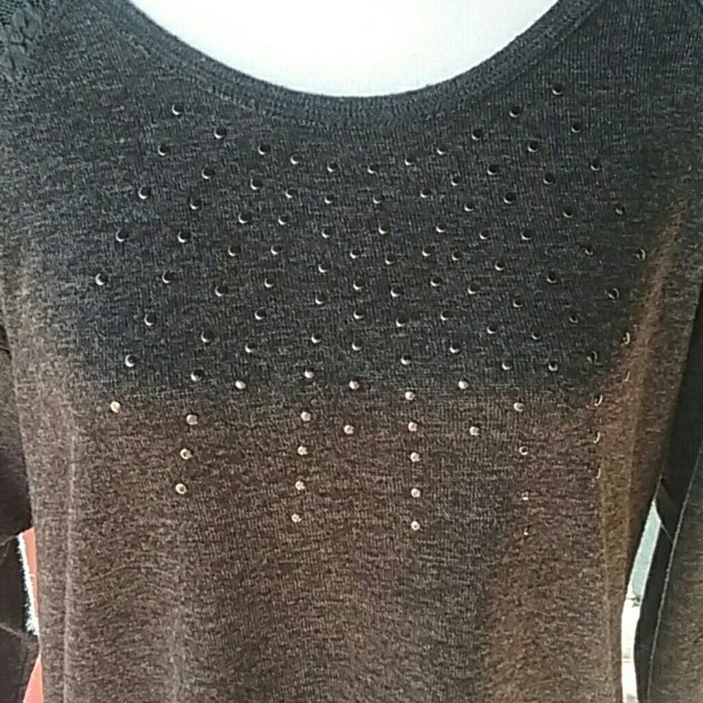 Sweater - Picture 2 of 5